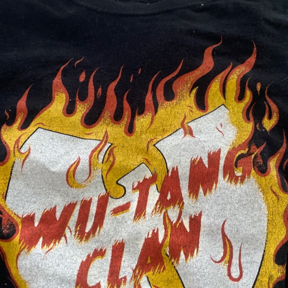 2 size Large Wu Tang Tshirts - Picture 2 of 2